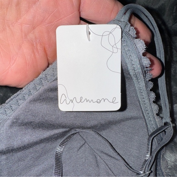 Anemone Gray Lace Bralette with Triangle Cups - Picture 3 of 3